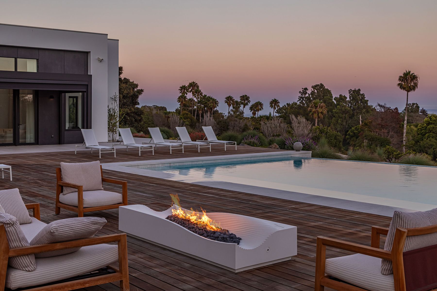 27715PCH084 web fire.jpg