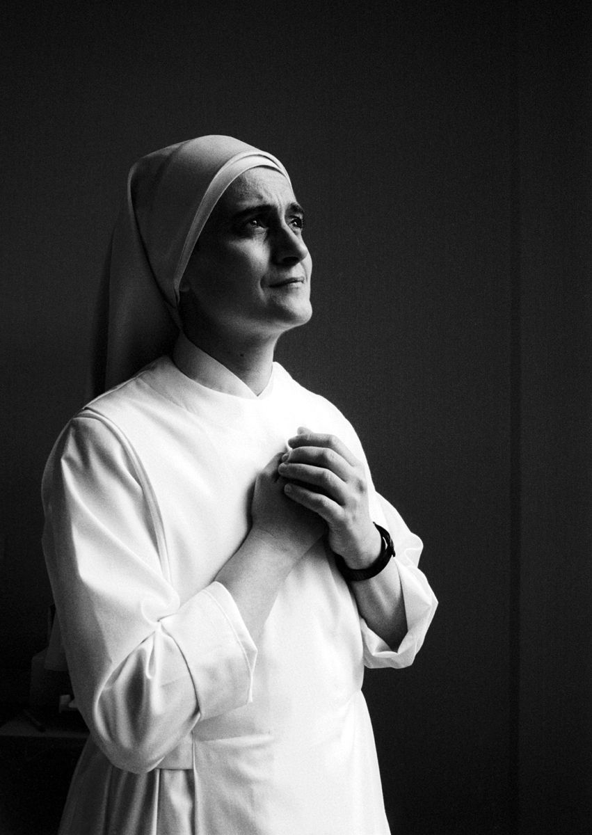 1nun_portrait