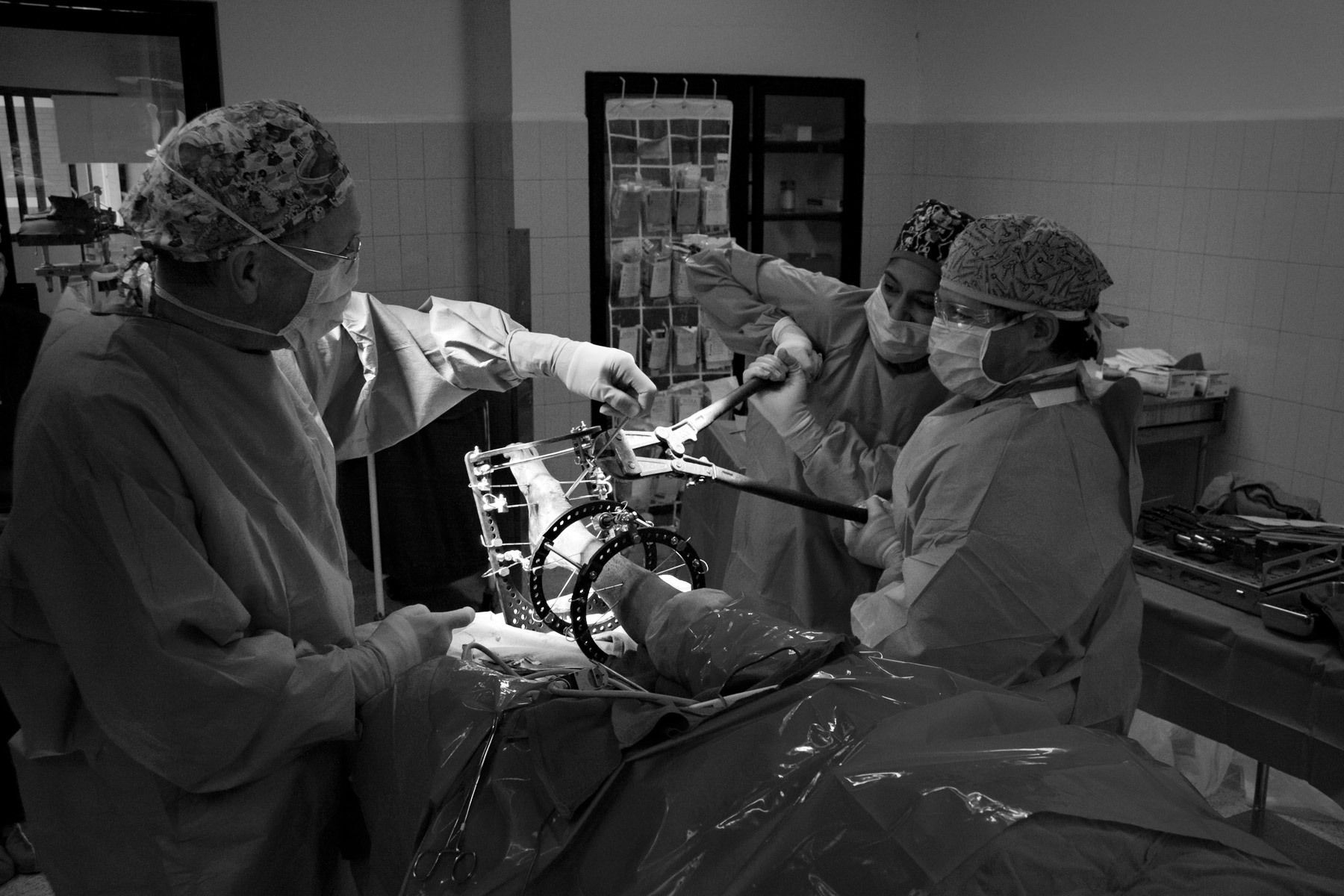 1medical_tools_at_work