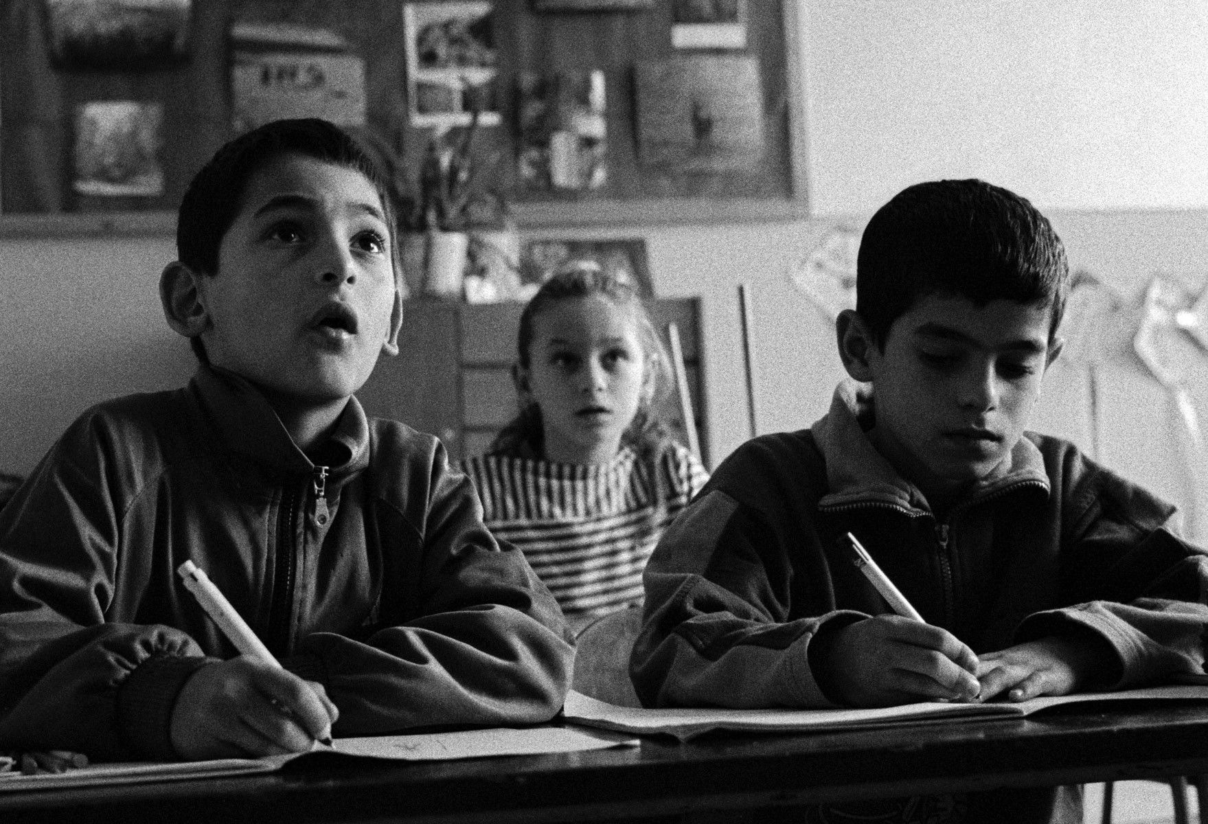 1roma_school_children