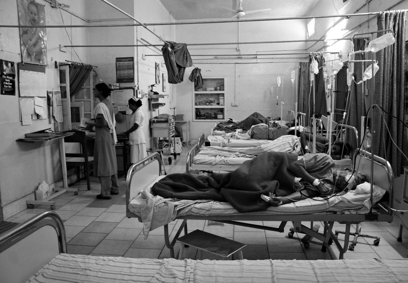 1intensive_care_unit_india