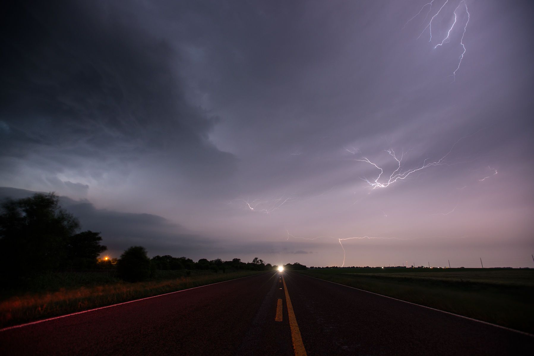 April 26, 2015 - West of Fort Worth, Texas