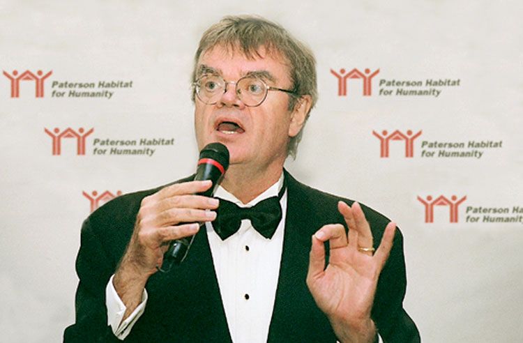 1garrison_keillor_w_logo.jpg