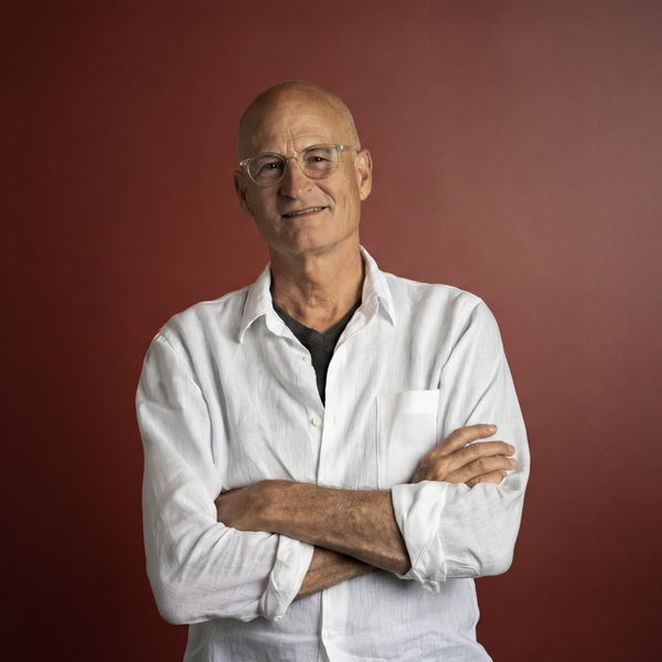 Craigwhiteshirt1 copy.png