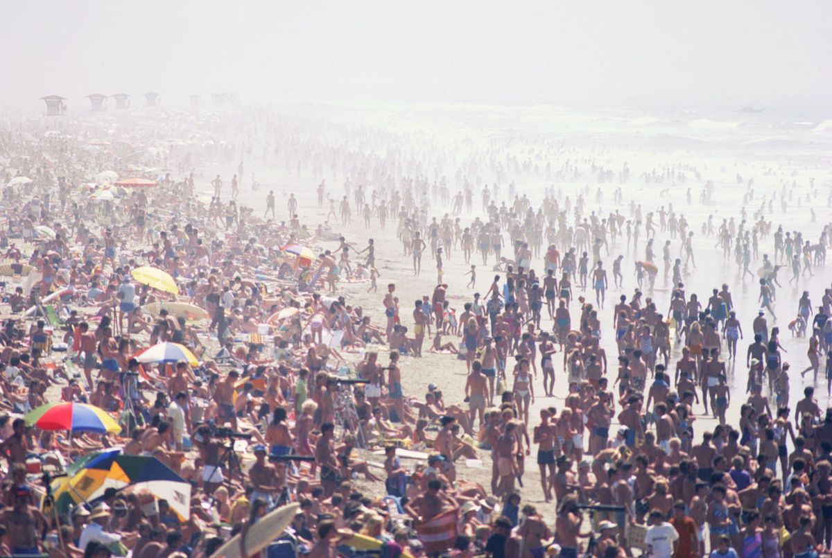 HUNTINGTON BEACH , CALIFORNIA, 1987