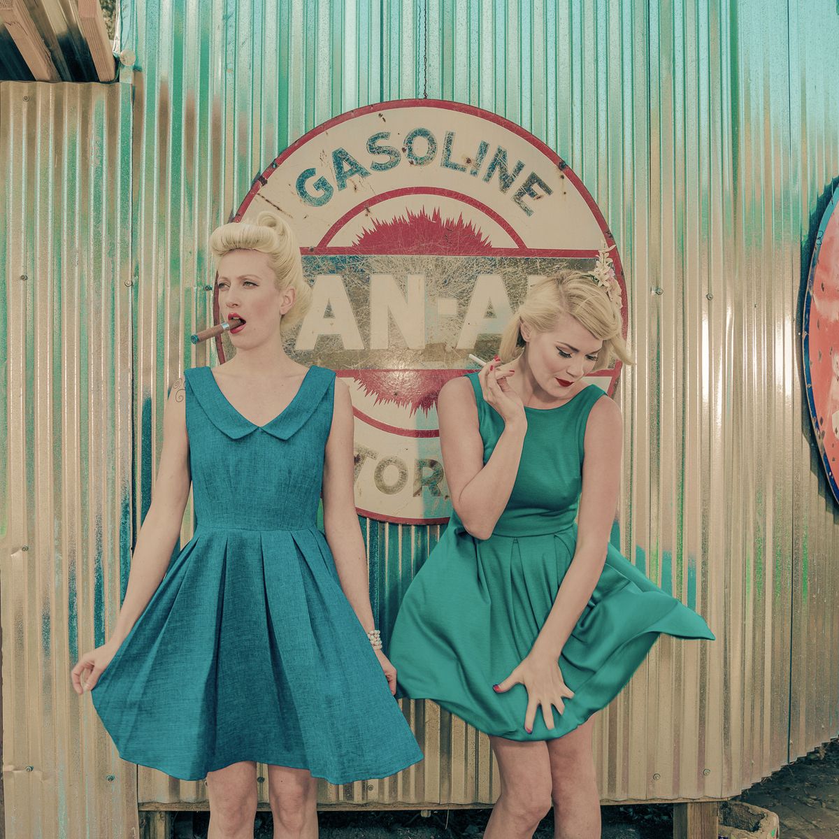 Pin-Up Girls at Disgraceland