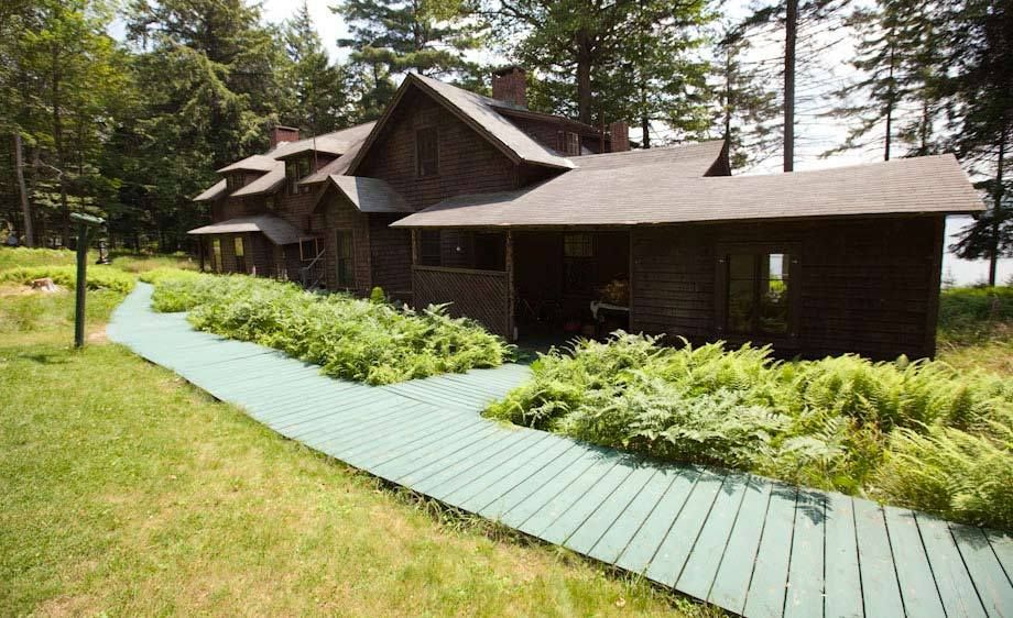 1r570adirondack_location_scout_g1