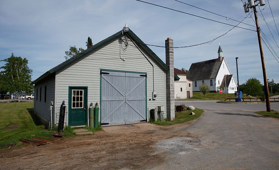 1small_town_usa_scout_05