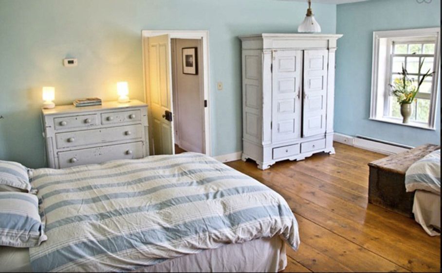 11-bedroom2