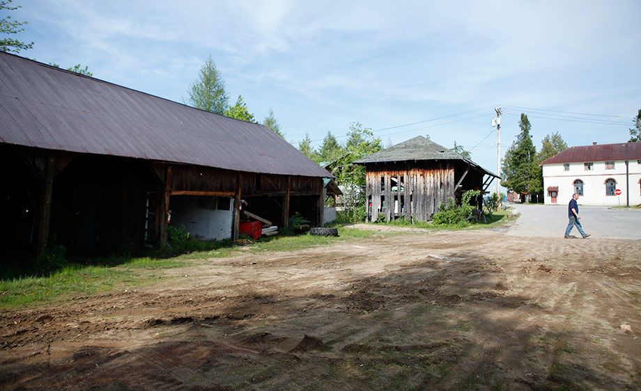 1small_town_usa_scout_07