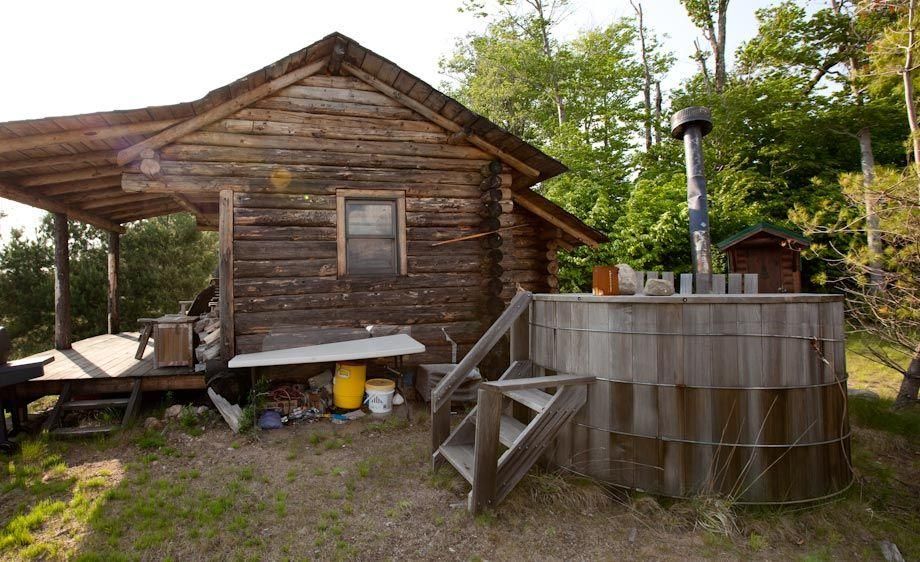 1upstate_ny_cabin_scout_01