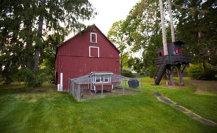 1upstate_ny_farm_house_scout_24