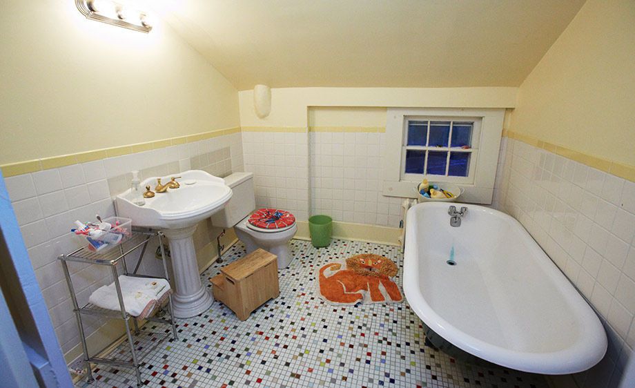 1upstate_ny_farm_house_scout_32