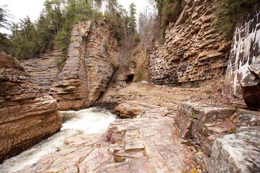 1r22adirondack_Canyon_location_scouts