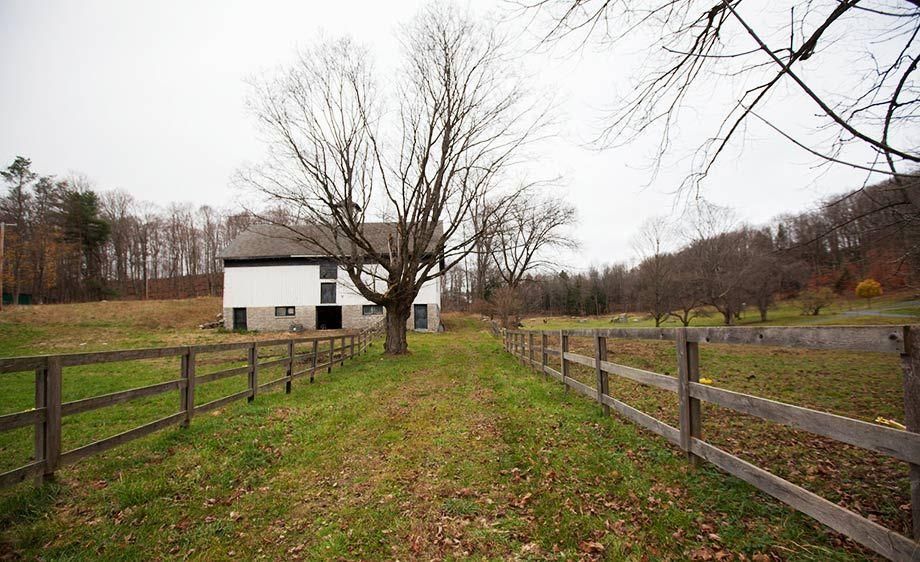 1upstate_farm_house_41