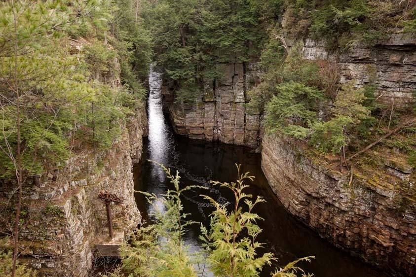 1r108adirondack_Canyon_location_scouts