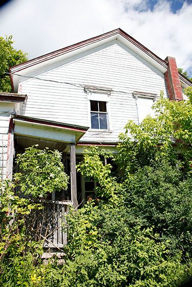 1ny_old_farm_house_36