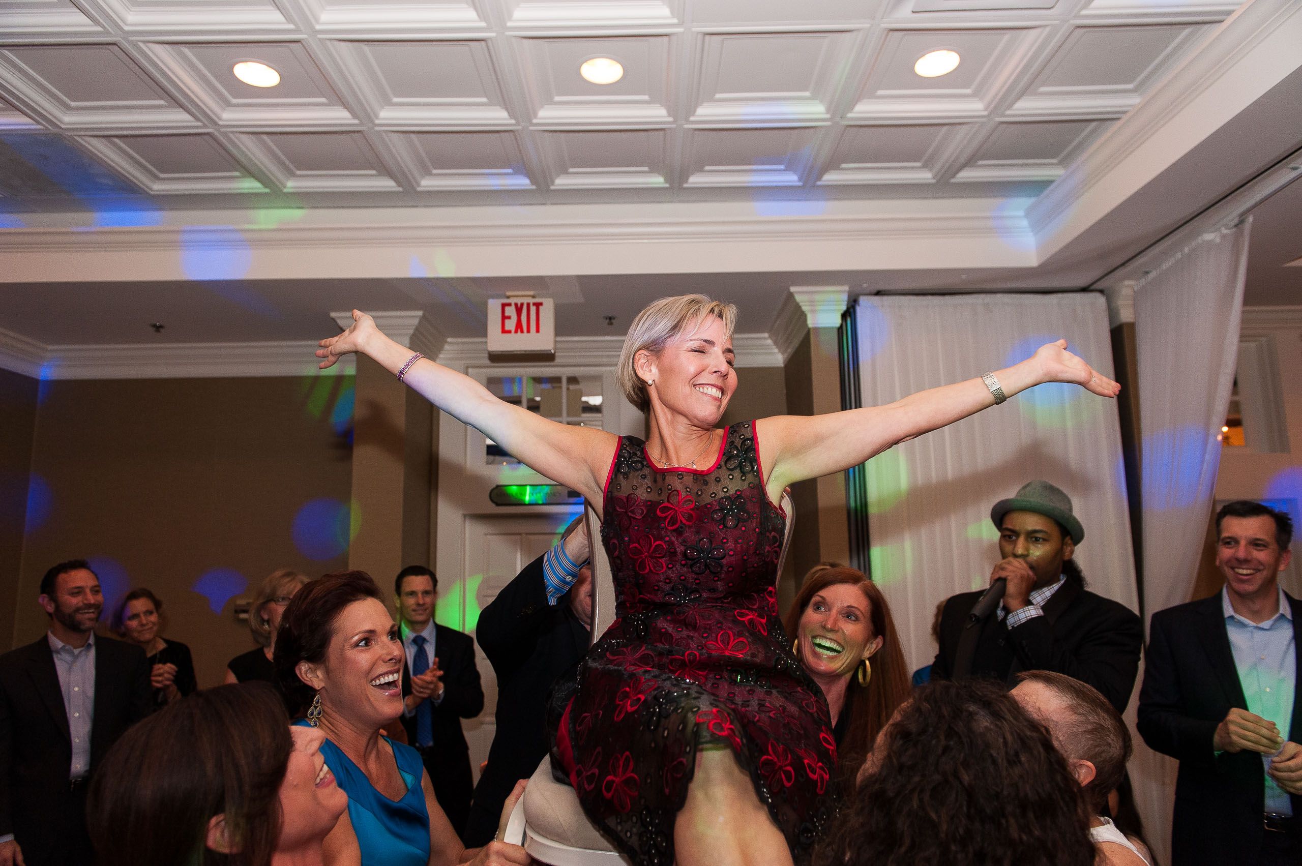 West_Hartford_Bar_Bat_Mitzvah_Photographer_251.jpg