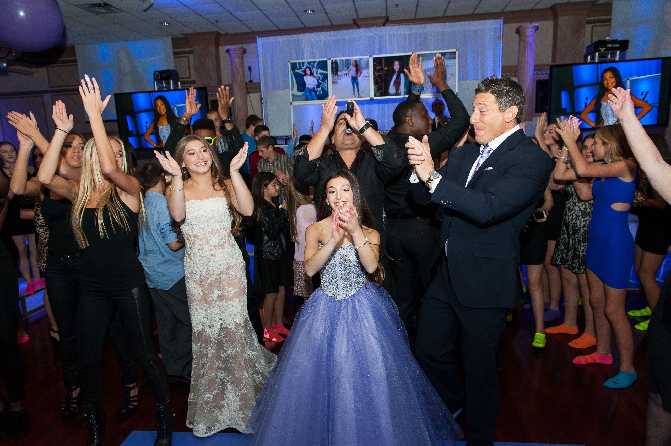 West_Hartford_Bar_Bat_Mitzvah_Photographer_188.jpg