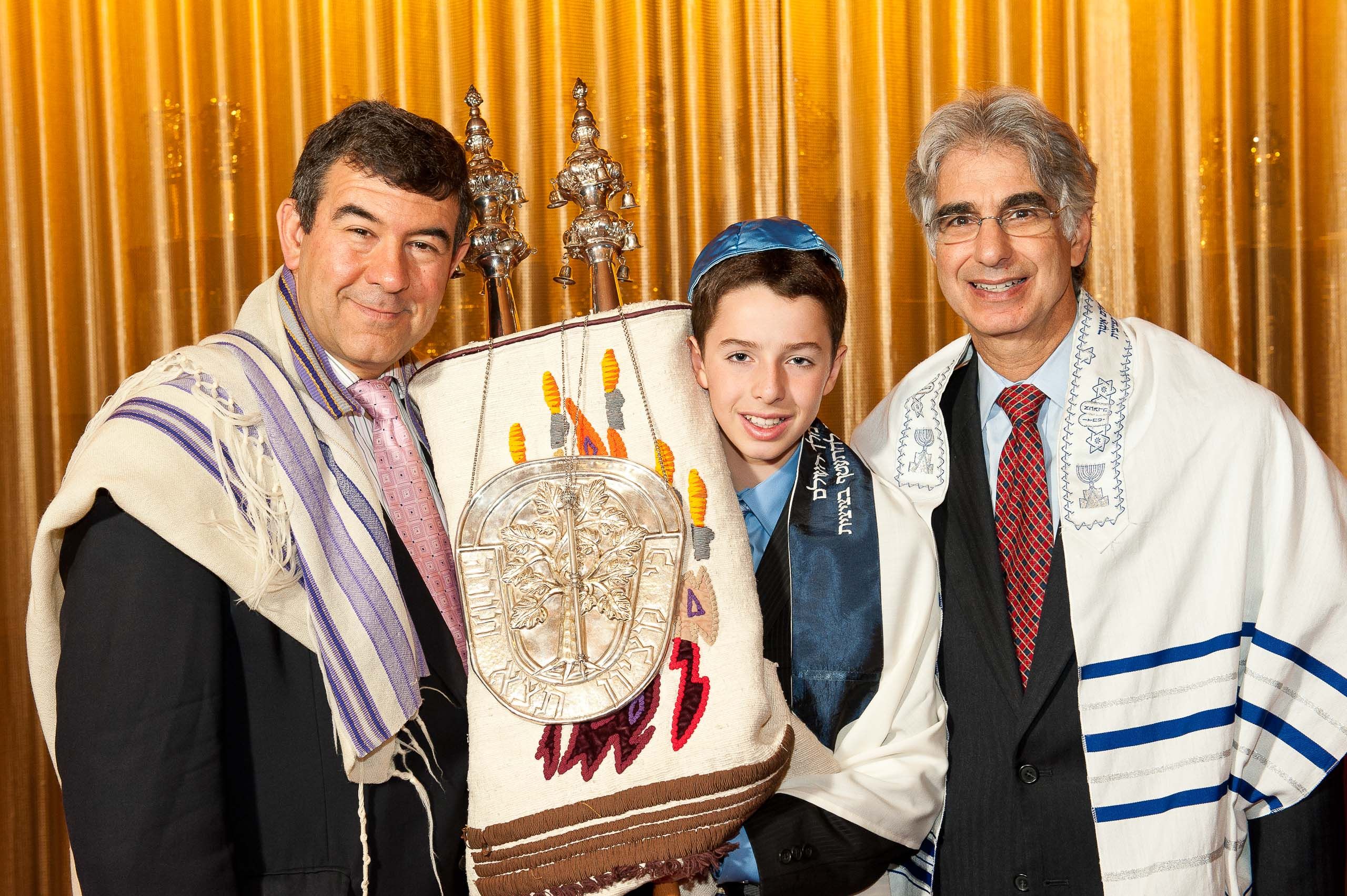 West_Hartford_Bar_Bat_Mitzvah_Photographer_013.jpg