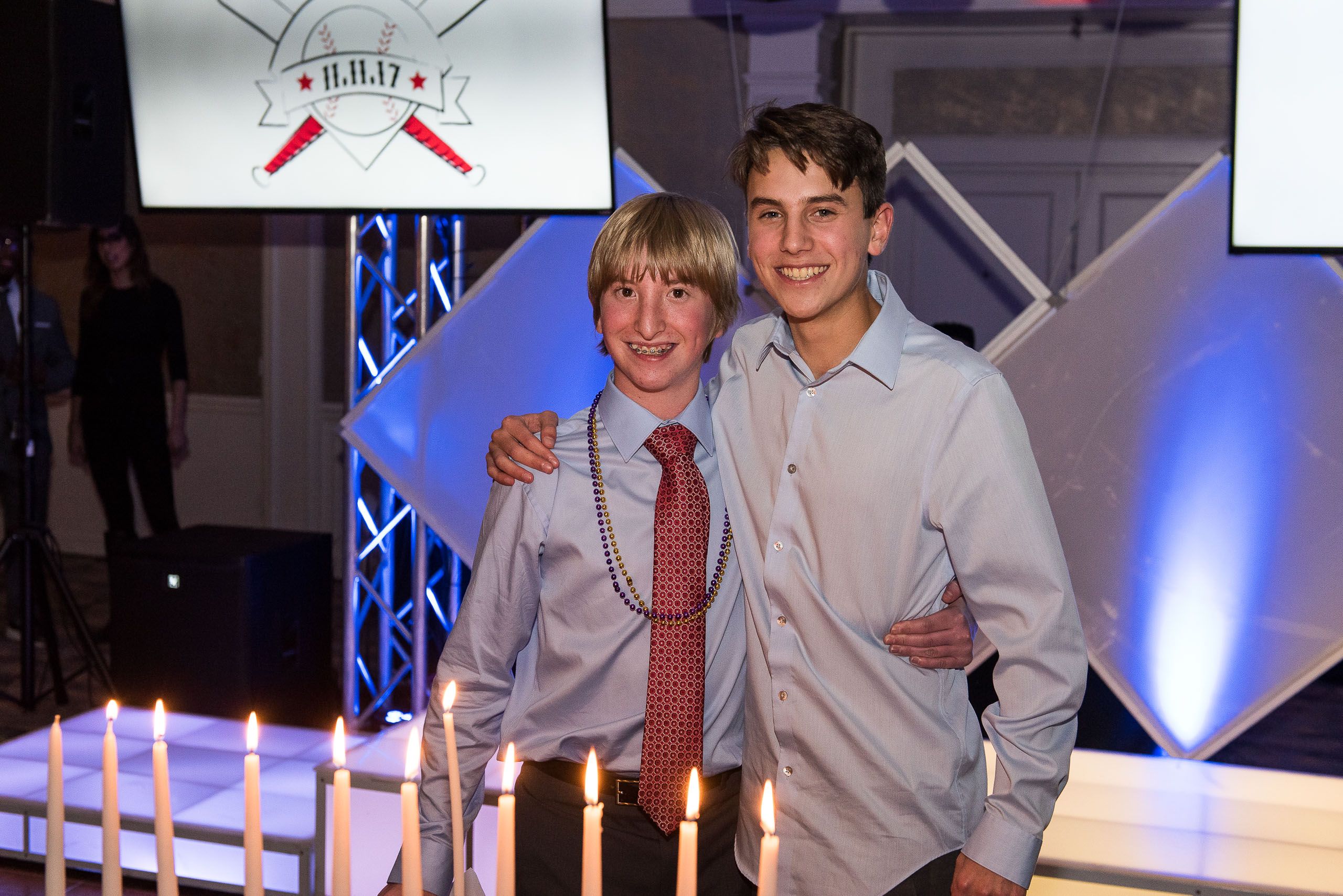 West_Hartford_Bar_Bat_Mitzvah_Photographer_286.jpg