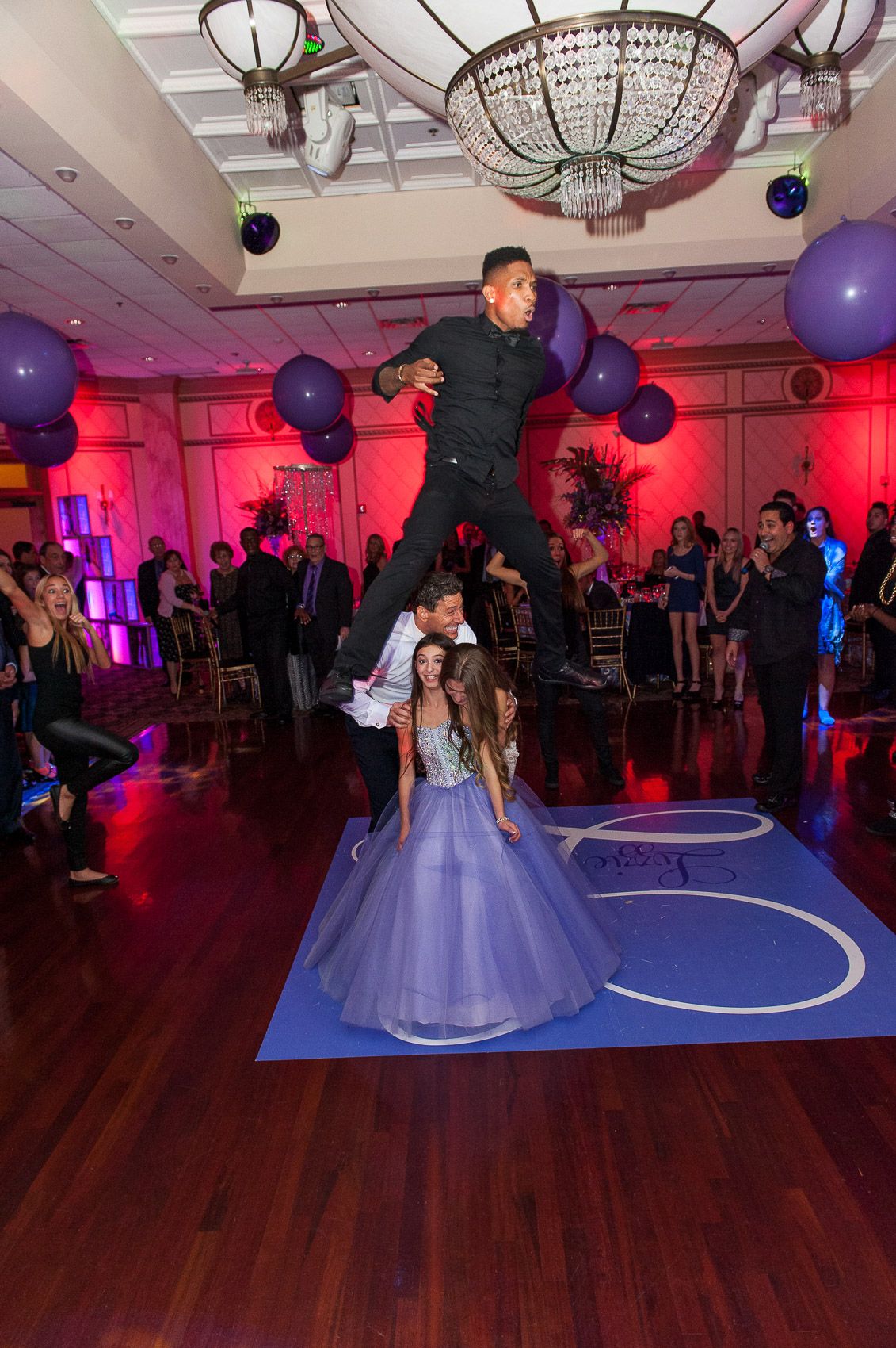 West_Hartford_Bar_Bat_Mitzvah_Photographer_206.jpg