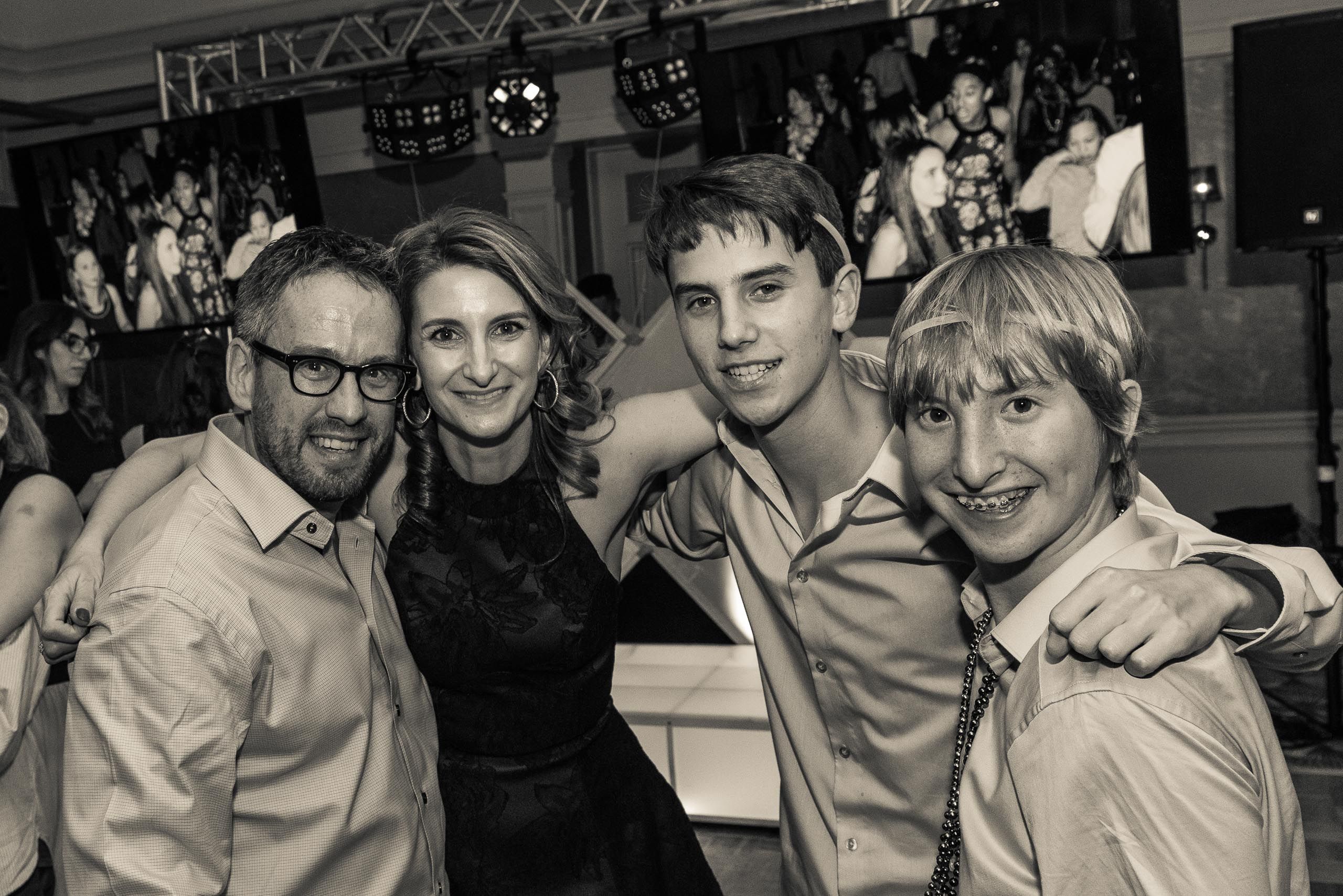 West_Hartford_Bar_Bat_Mitzvah_Photographer_291.jpg