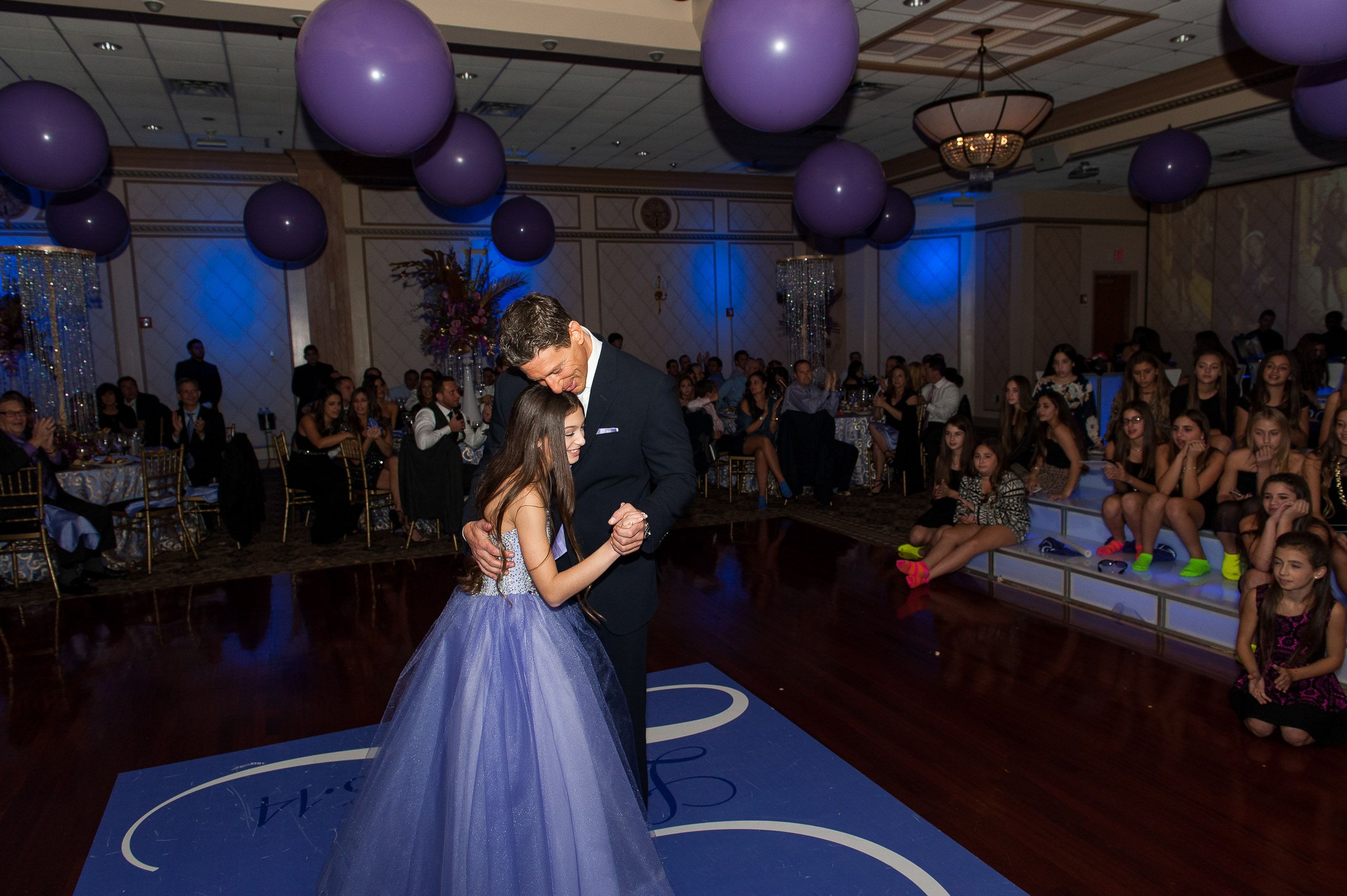 West_Hartford_Bar_Bat_Mitzvah_Photographer_202.jpg