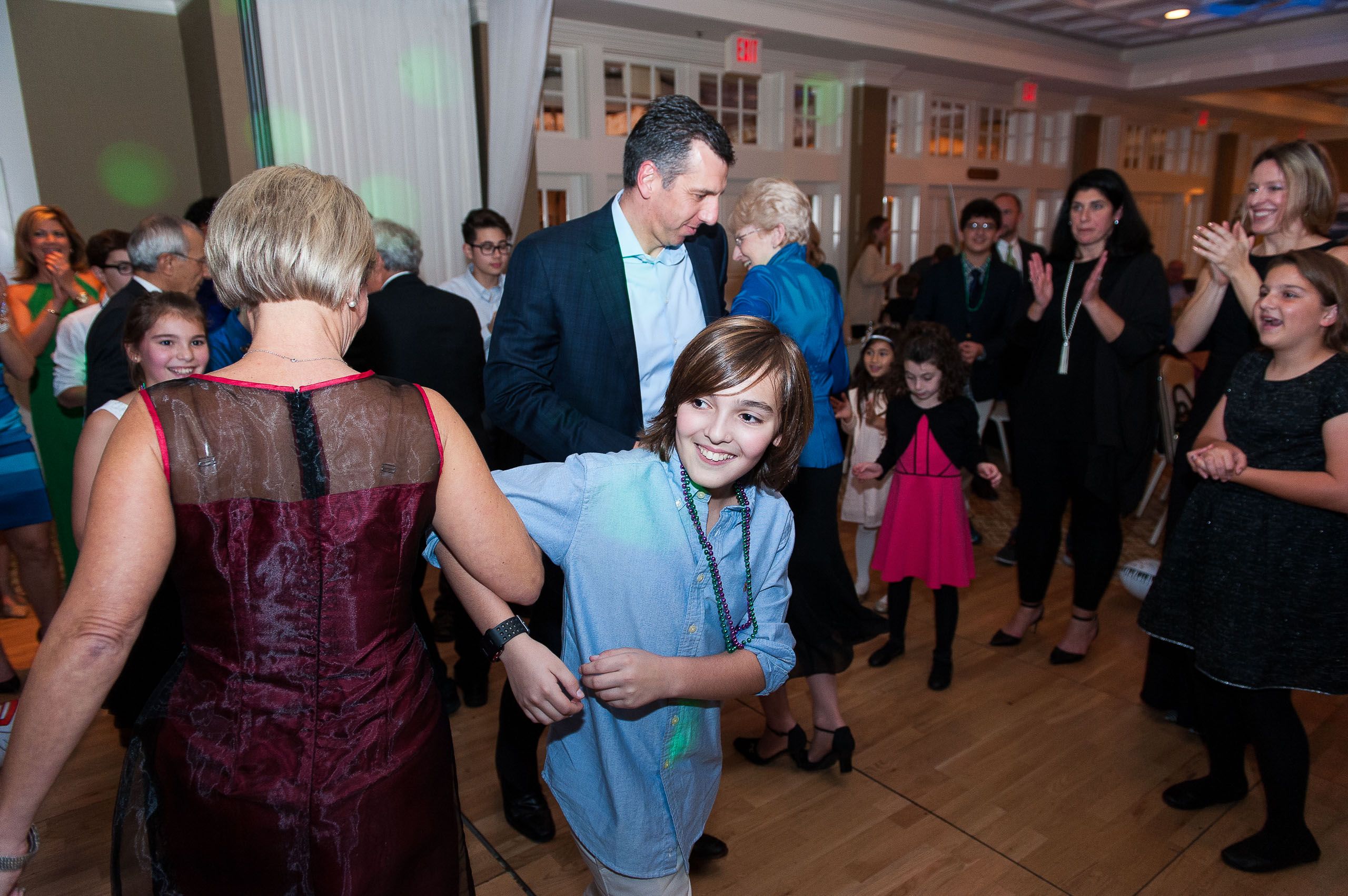 West_Hartford_Bar_Bat_Mitzvah_Photographer_249.jpg
