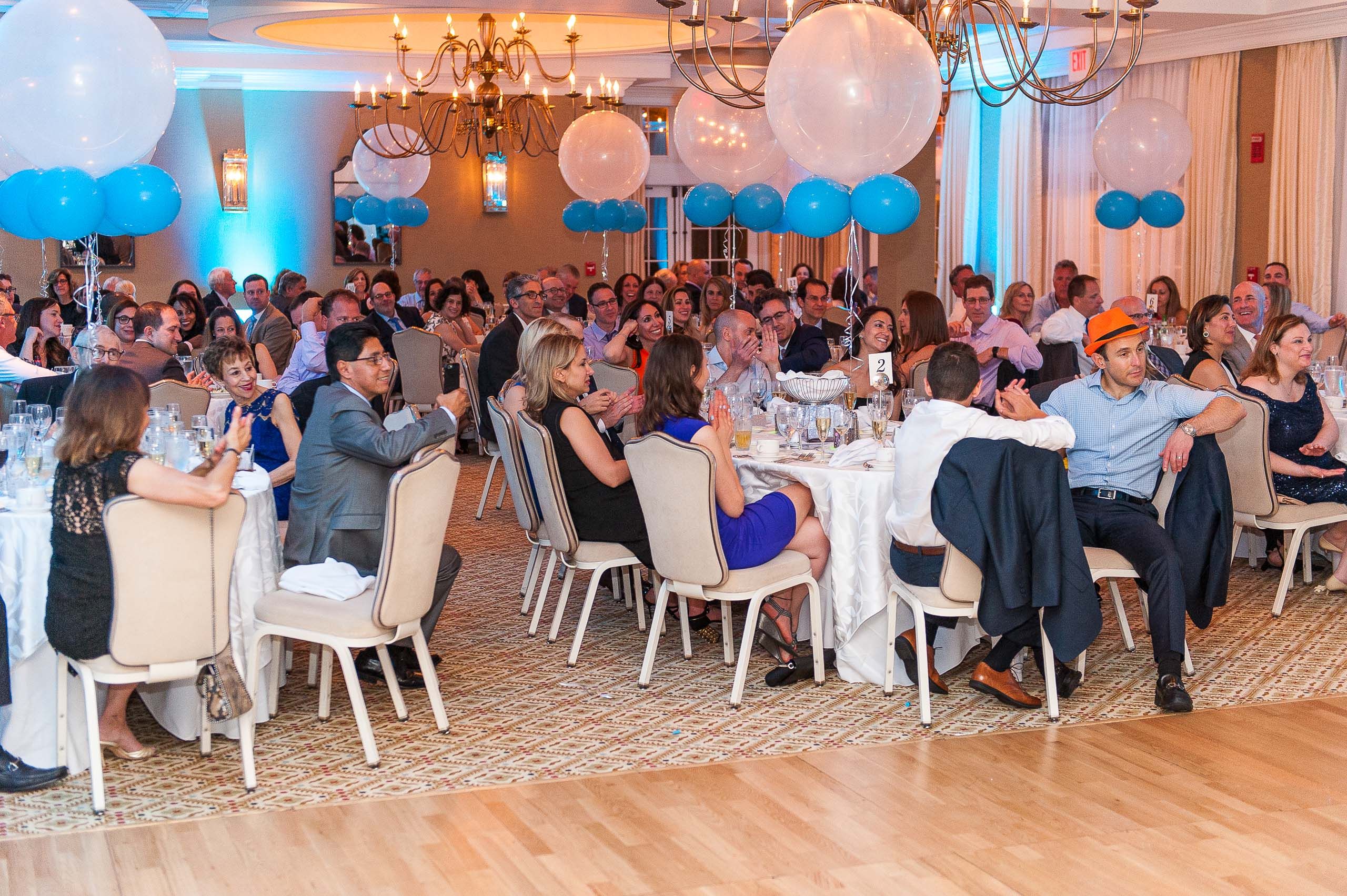 West_Hartford_Bar_Bat_Mitzvah_Photographer_274.jpg