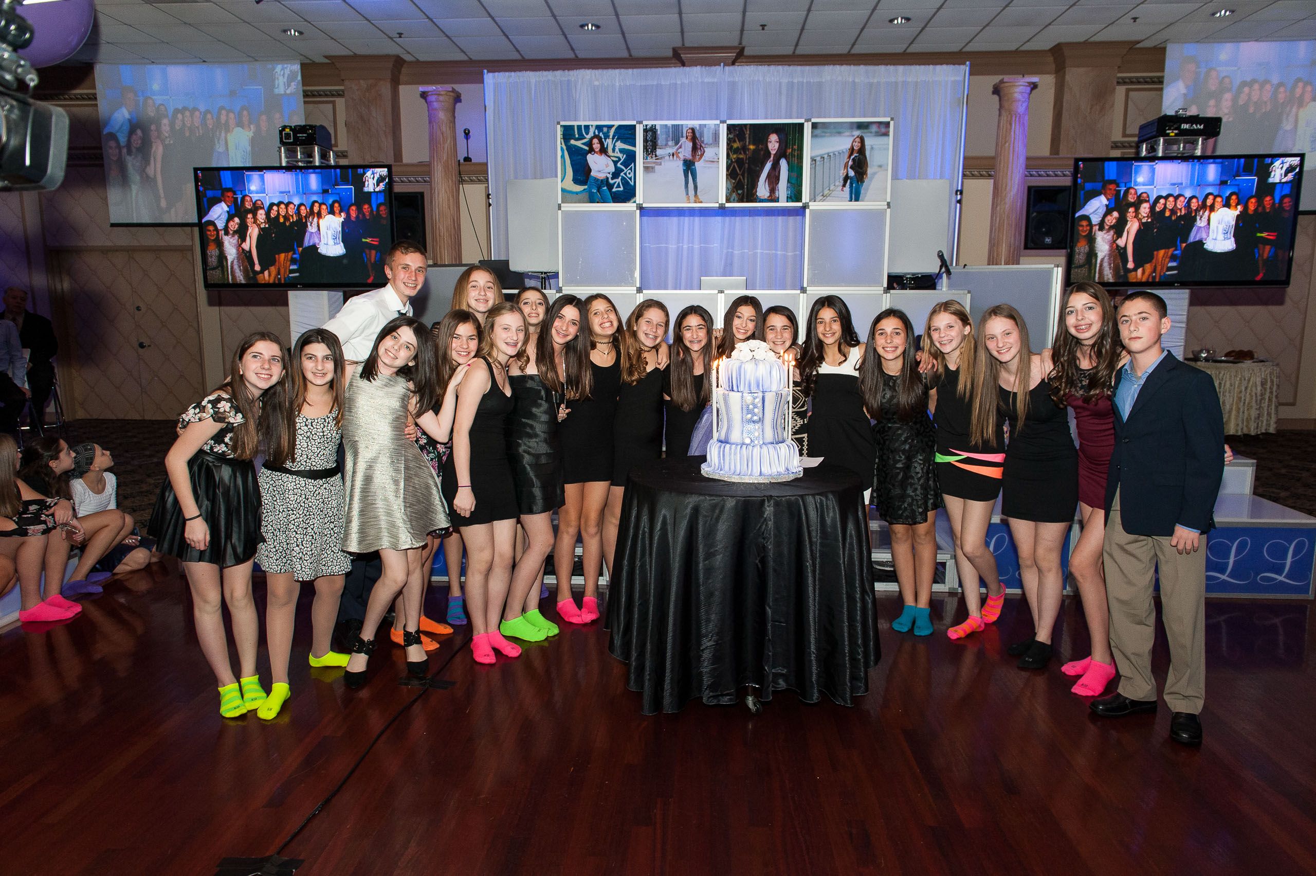 West_Hartford_Bar_Bat_Mitzvah_Photographer_197.jpg