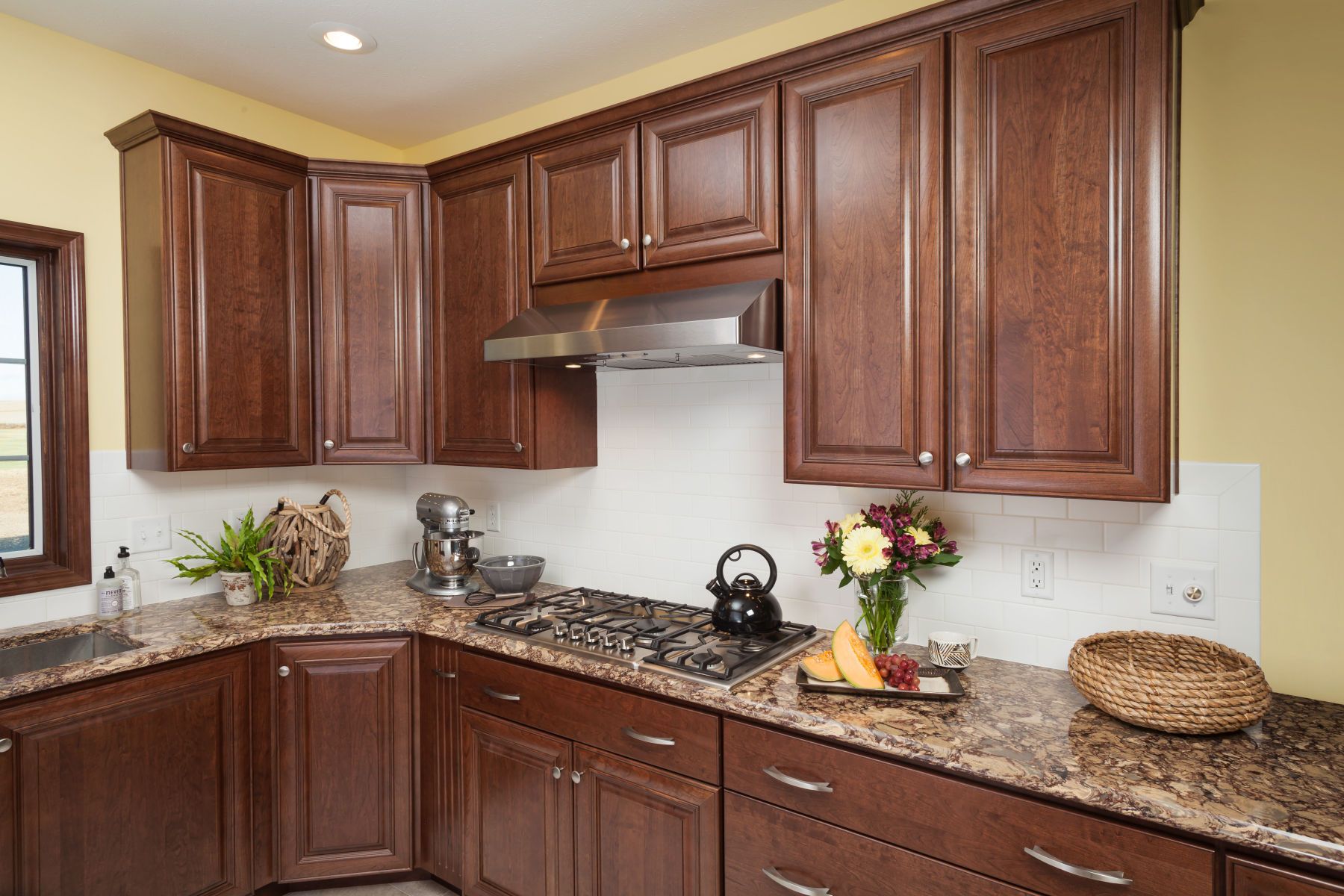 1bayportlavacherry_stoveside_img_0096