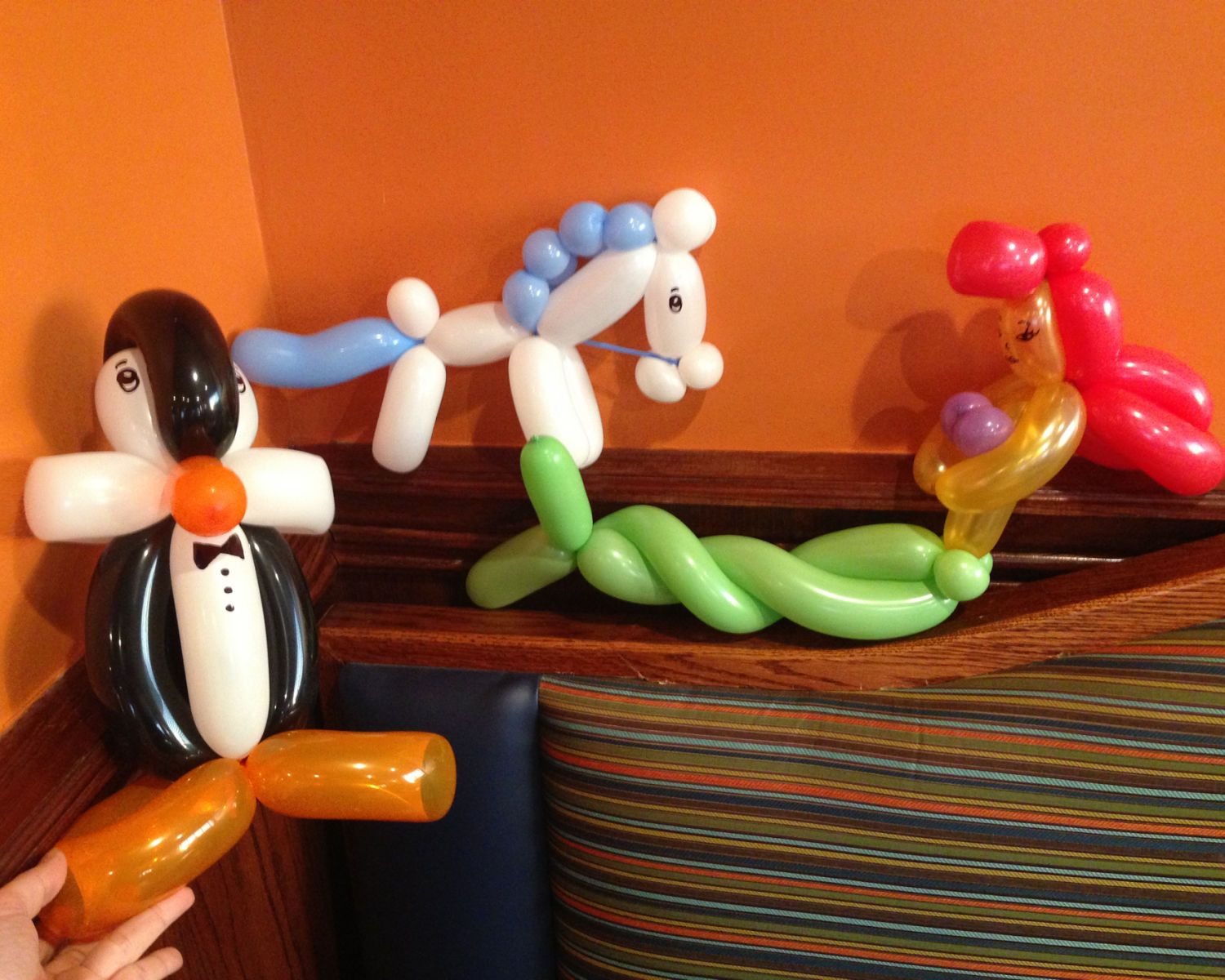 Chicago Balloon Twisting Valery Lanotte - Penguin Mermaid Horse
