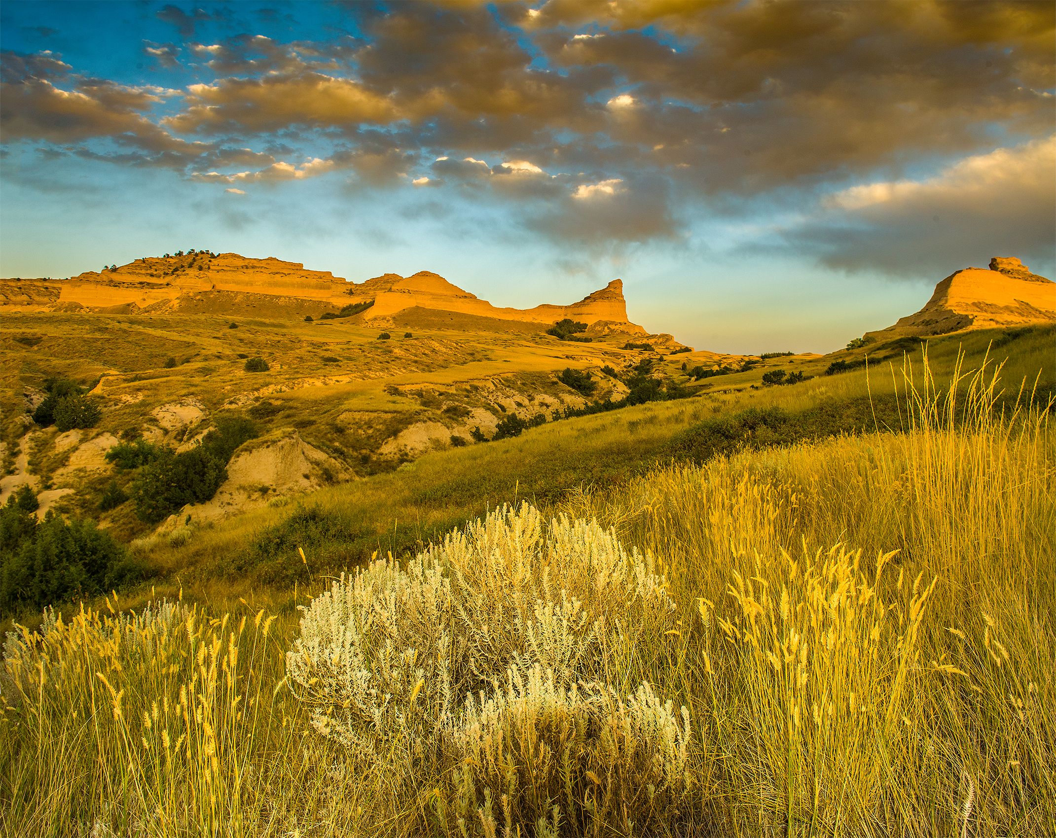Scotts Bluff at Sunset 12 Oregon Treail D-10-09-14-5548 and 50.jpg