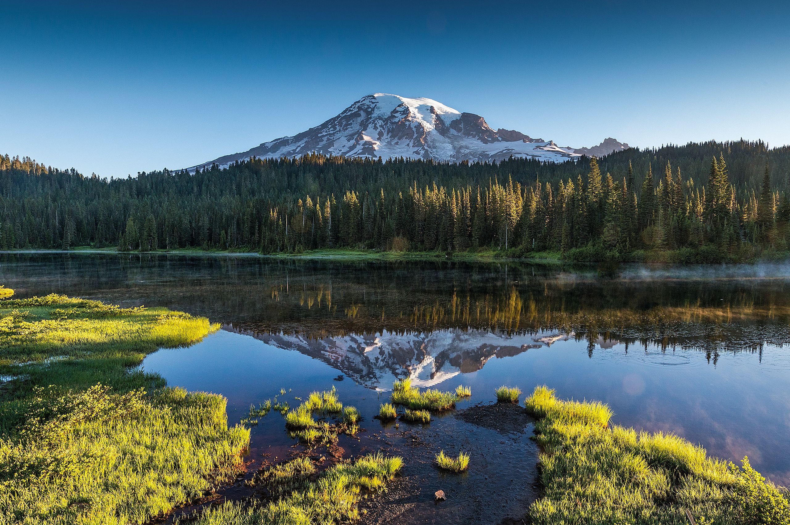 Sunrise, Mount Rainier 15 Mount Rainier D-13-07-26-0550.jpg
