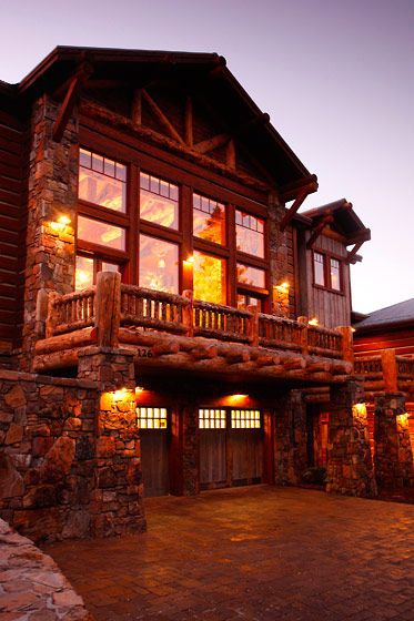 1r8161_final_robert_s_vertical_front_8161