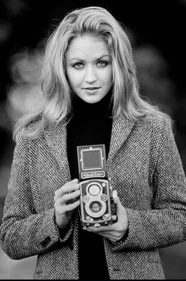 1mandy_with_rolei_looking_up_LB