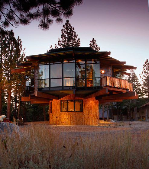 1Elliott_s_house_dawn_cropped_