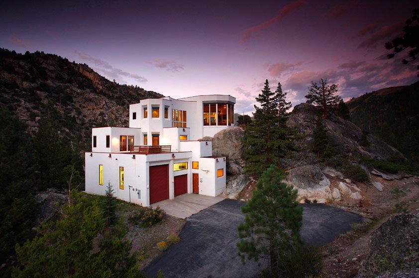 1r6107_Architectural_shot_by_Brad_Miller_needs_a_release