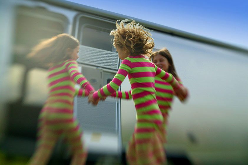 1r3_kids_merry_go_round