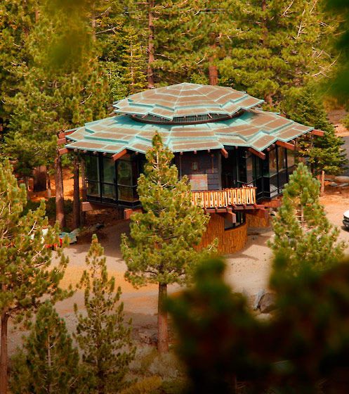 1Elliotts_house_from_above