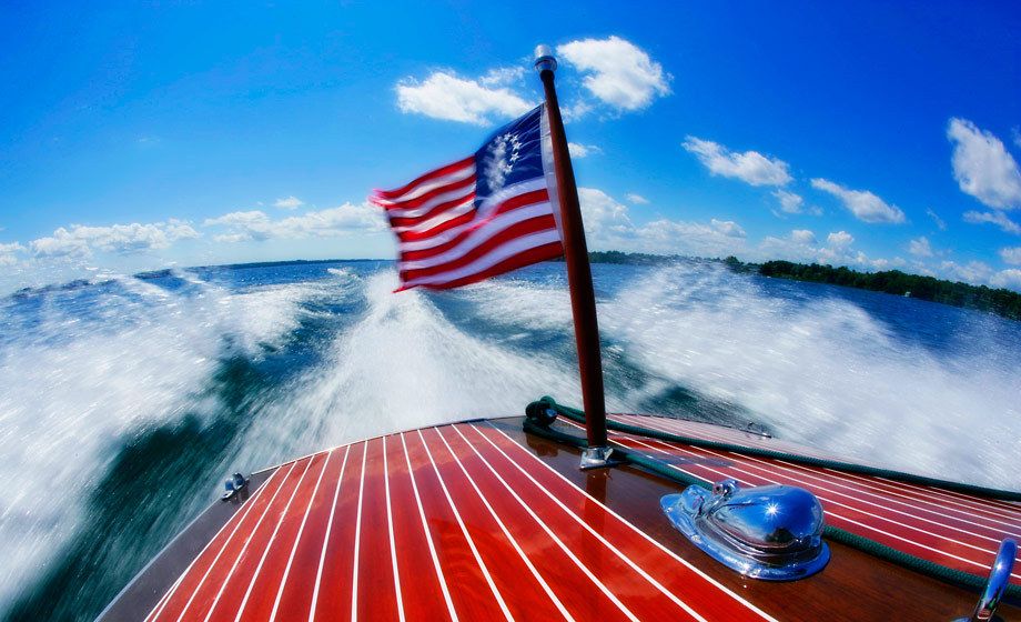 1boat_flag_horizontal
