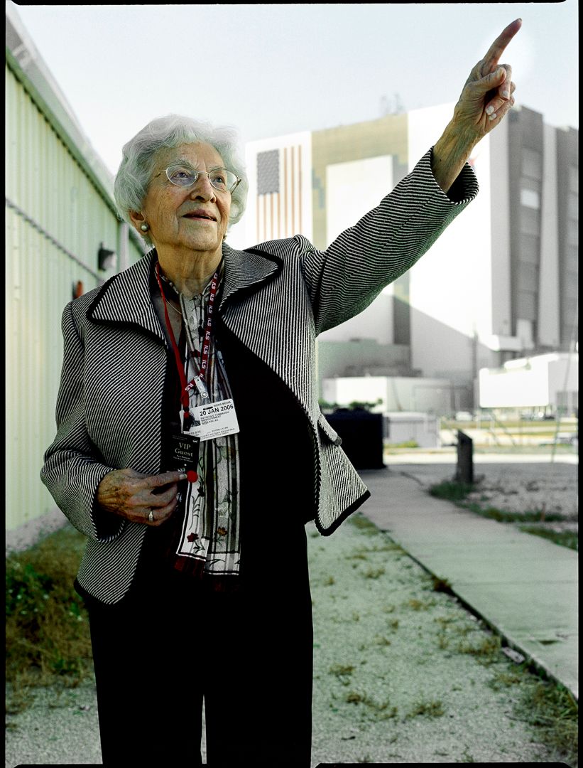 Patsy T pointing.jpg