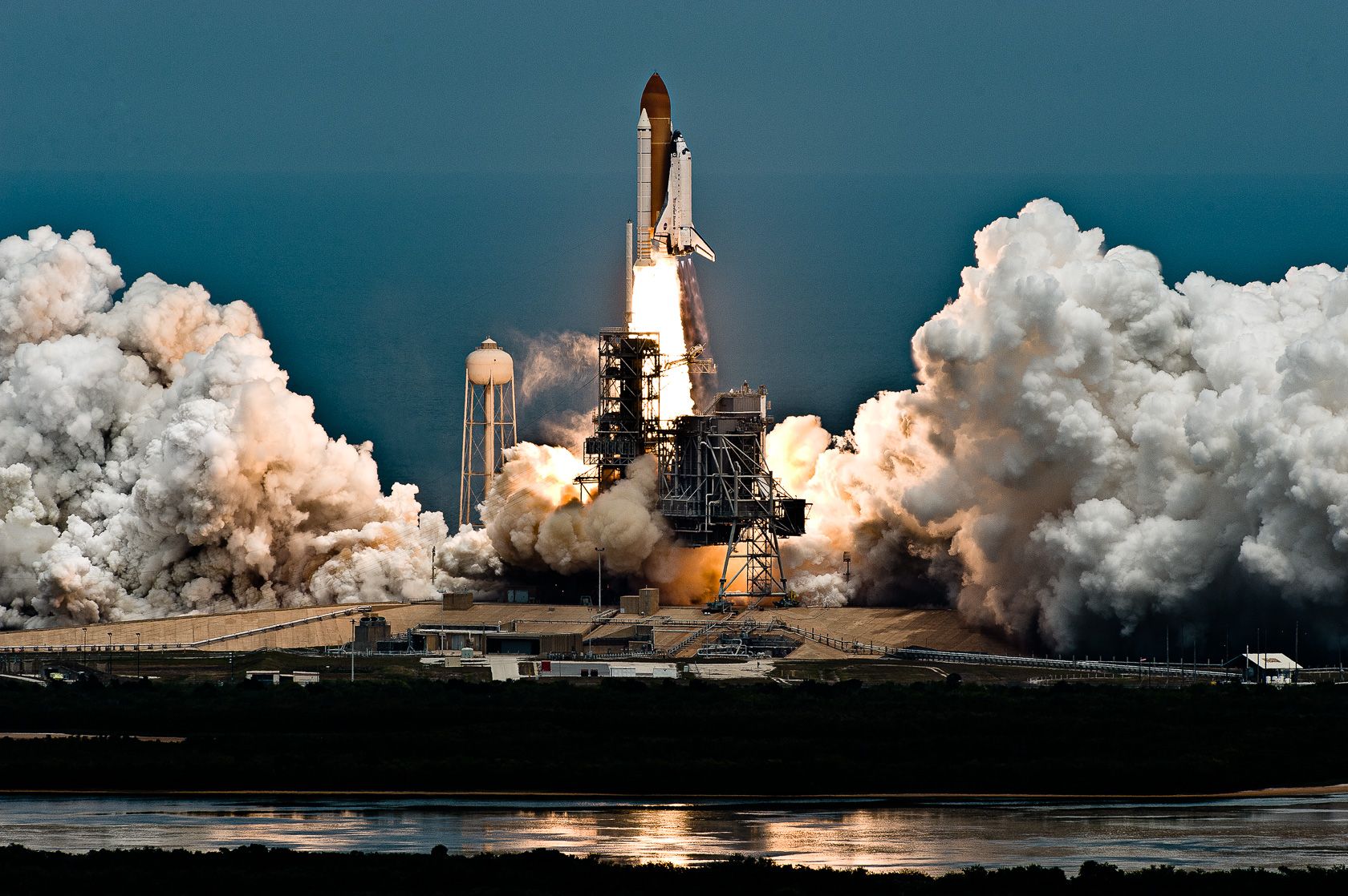 Behind the Scenes: Space Shuttle