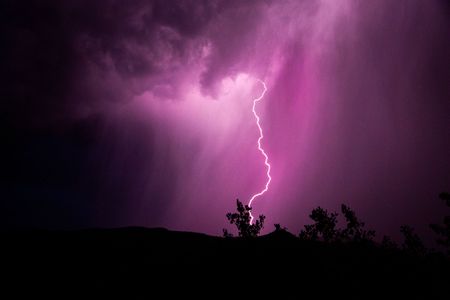 1_0_291_1lighting_up_the_sky_august_2017_100_2.jpg