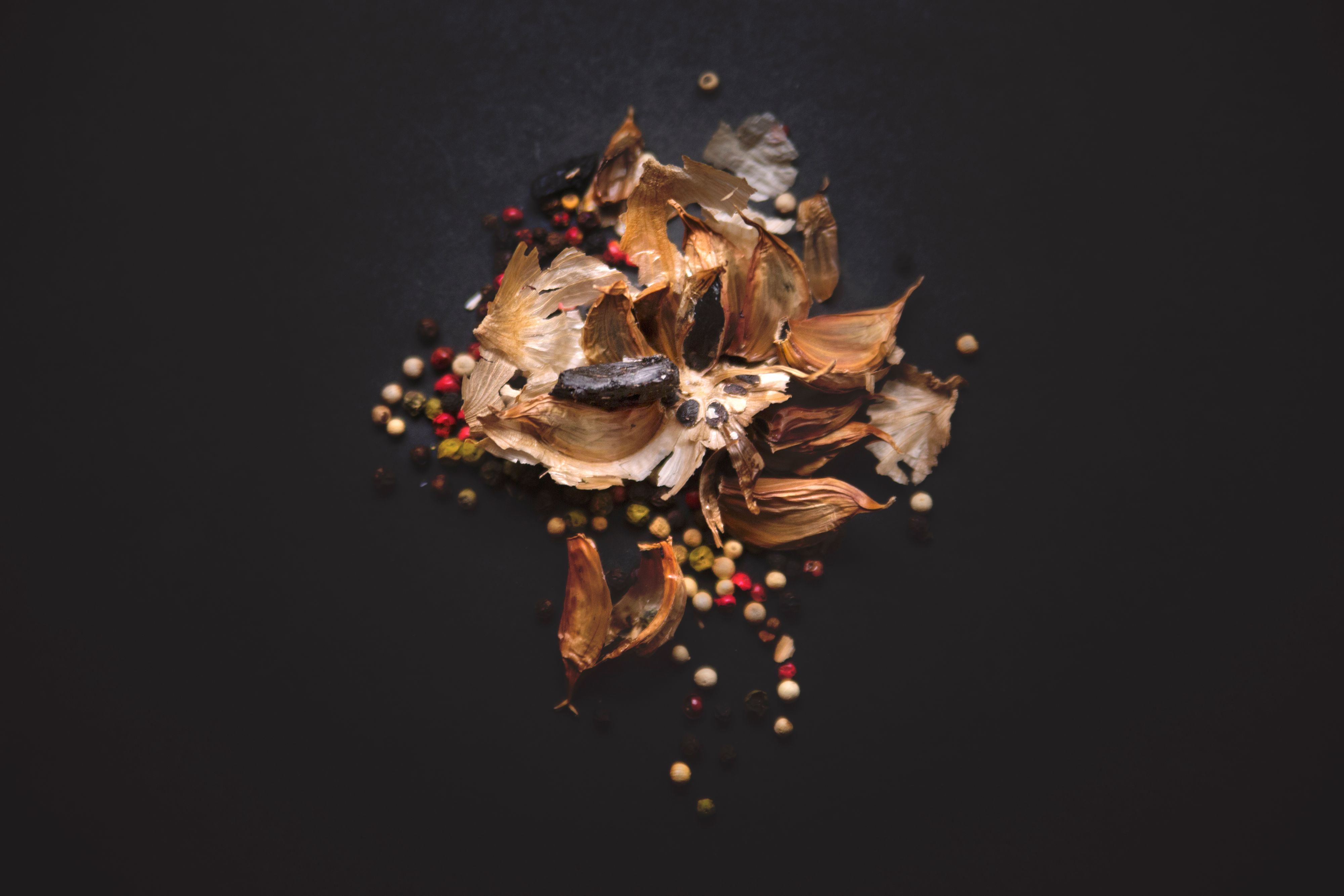 Black Garlic_Peppercorns_JTP_001.jpg