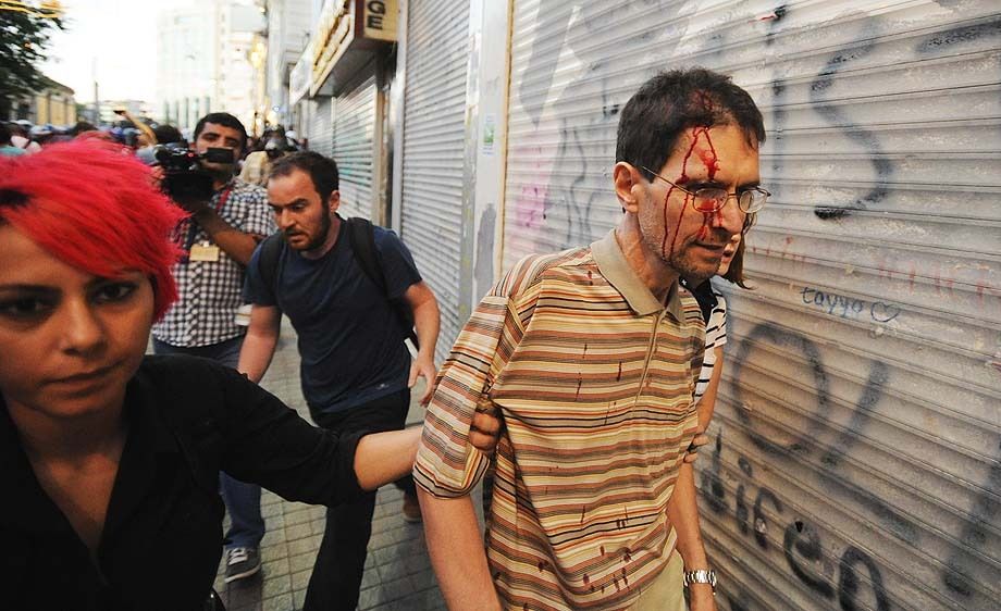 Turkish police clear Taksim Square