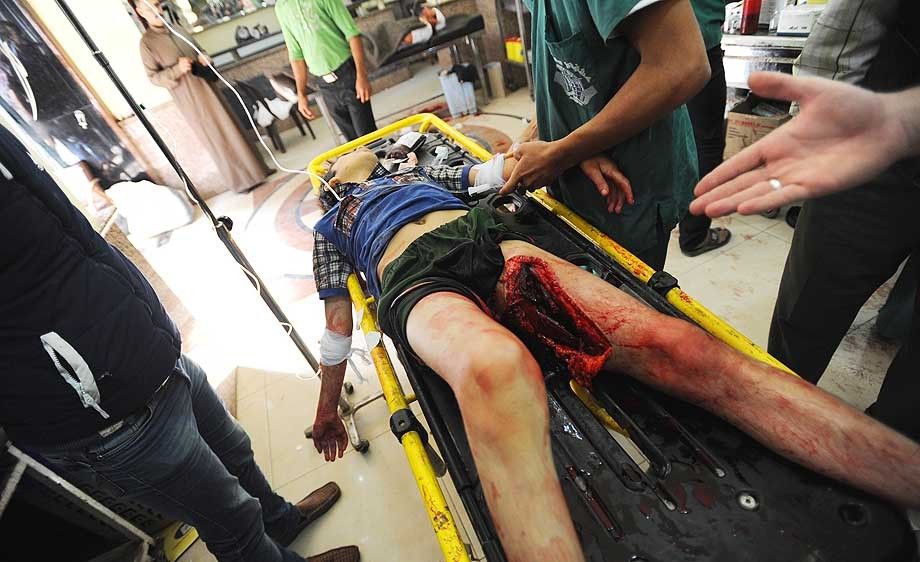 In battleground city of Aleppo, Syrians face destruction and continued conflict