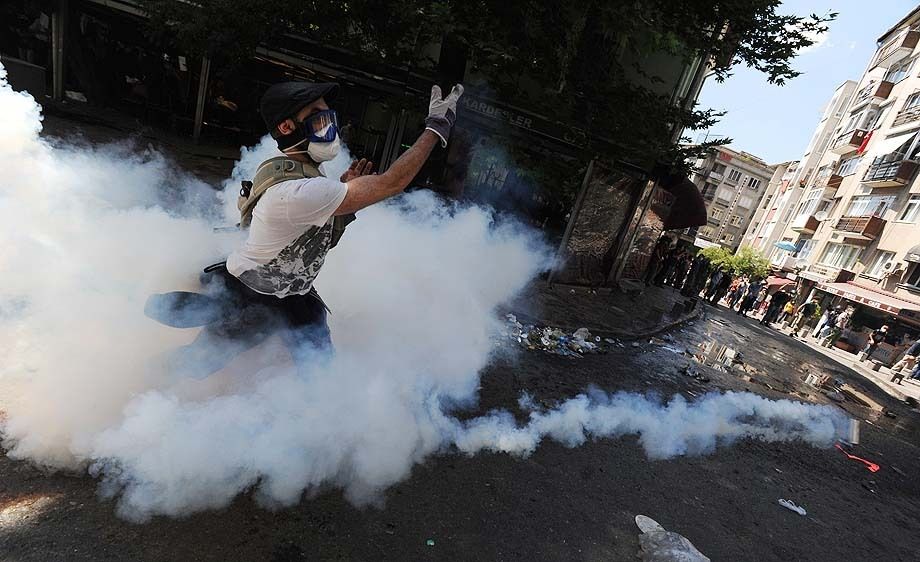 Street protests over Erdogan's rule in Turkey turn violent