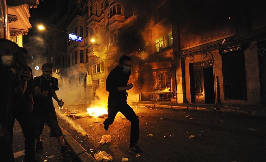 Street protests over Erdogan's rule in Turkey turn violent